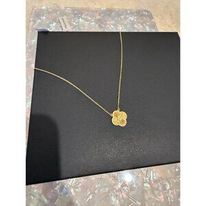 NWT Rachel Zoe Gold Flower Pendant Necklace